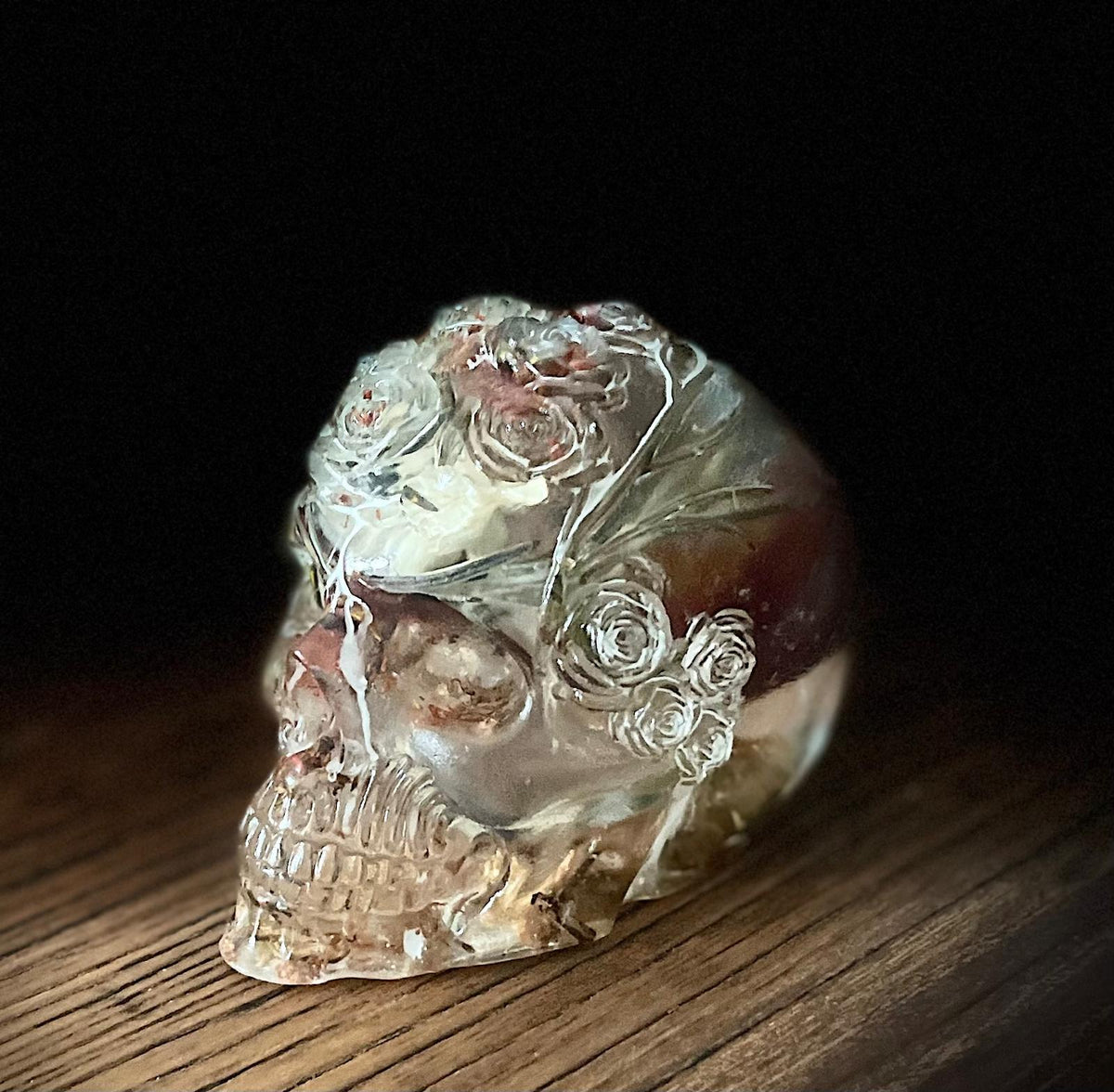 Petite Tête de mort de protection Vintage artisanale en résine