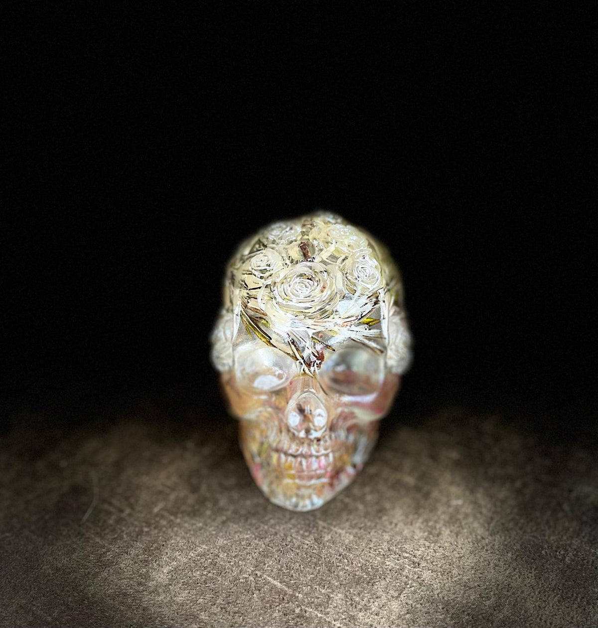 Petite Tête de mort de protection Vintage artisanale en résine